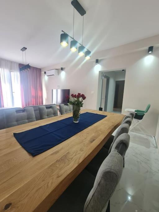Mias Luxury Apartment Fiume Esterno foto