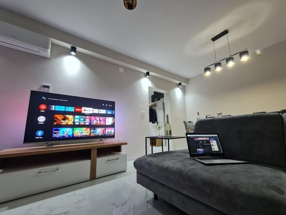 Mias Luxury Apartment Fiume Esterno foto