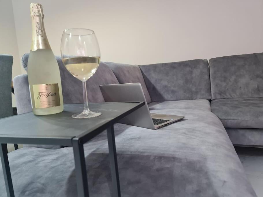 Mias Luxury Apartment Fiume Esterno foto