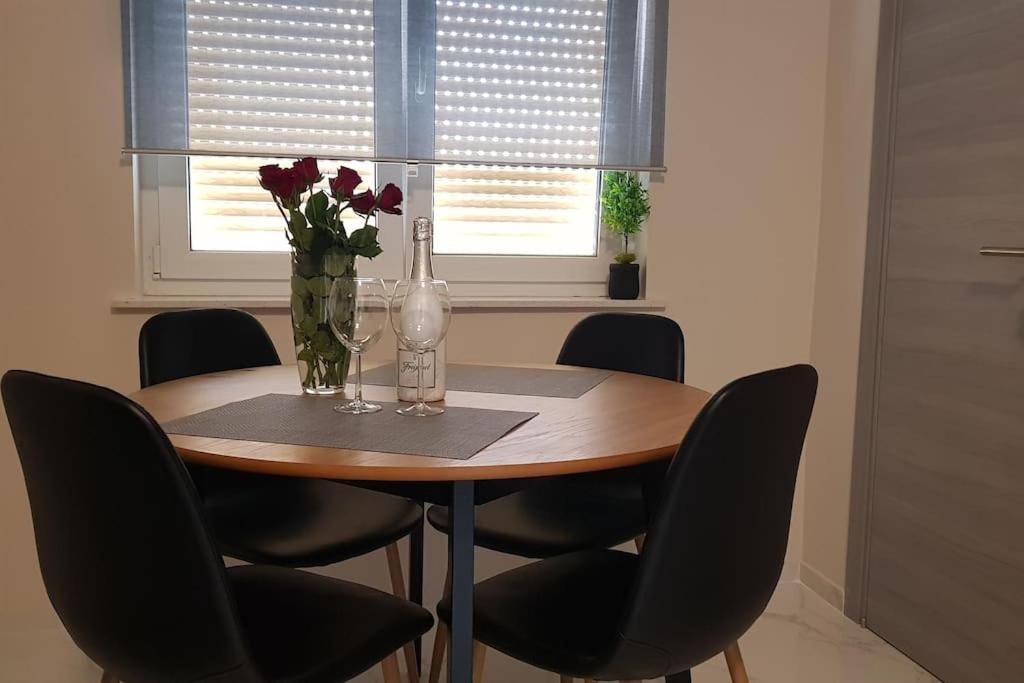 Mias Luxury Apartment Fiume Esterno foto